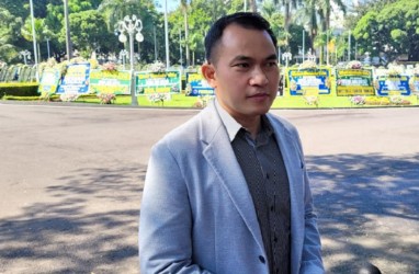 Masih Berkabung, Agenda Kerja Ridwan Kamil Masih Terbatas