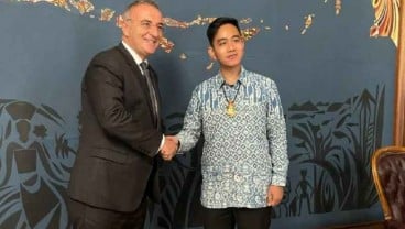 Gibran Bertemu Petinggi Louis Vuitton, Bahas Kerja Sama Batik untuk Pembukaan Shopee Java in Paris