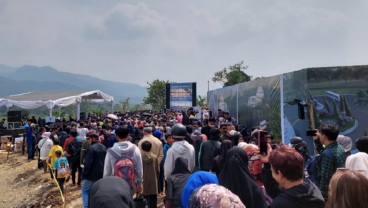 Proses Pemakaman Eril Berakhir, Ribuan Warga Langsung Menyerbu ke Lokasi