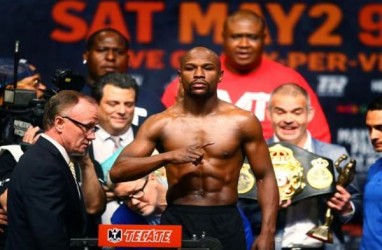 Dinobatkan Masuk Boxing Hall of Fame, Floyd Mayweather Jr Tak Kuasa Tahan Tangisnya