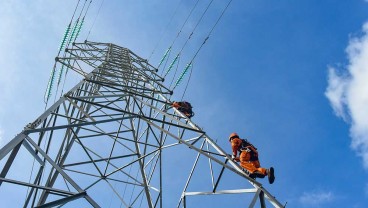 PLN Menyalurkan Tegangan Perdana pada Transmisi dan GI 150 kV di Baubau