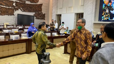 Sihar Sitorus Usul Pembangunan Jalan Tol dari Kawasan Pantai Timur Sumut ke Danau Toba