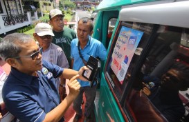 BRI Hadirkan Transaksi QRIS untuk Angkot di Padang