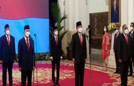 Resmi! Presiden Jokowi Lantik Zulklifli Hasan dan Hadi Tjahjanto Jadi Menteri