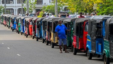 Ekonomi Sri Lanka Nyaris Lumpuh, Stok Bensin Hampir Habis