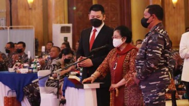 Megawati Resmikan Pelabelan Kapal Korvet dengan Nama KRI Bung Karno