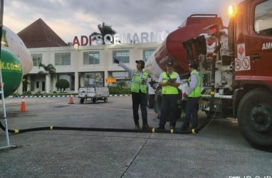 Pelaku Usaha Dukung Pembukaan Penerbangan Internasional dari Adi Soemarmo