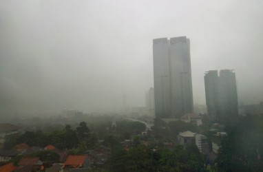 Cuaca Jakarta 22 Juni, Hujan disertai Kilat dan Angin Kencang