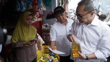 Mendag Zulkifli Hasan Minta TBS Sawit Dibeli Rp1.600 per Kg