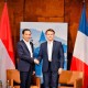 Bertemu di KTT G7, Jokowi dan Macron Bahas Situasi Terkini Ukraina