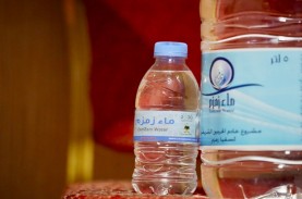 Ingat, Jemaah Haji Dilarang Bawa Air Zamzam di Koper…