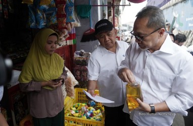 Mendag Zulhas Cek Harga Minyak Goreng di Sulawesi, Sama dengan di Jawa?