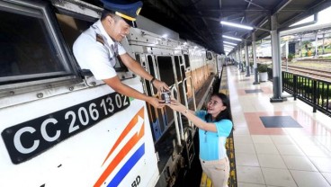 Intip Daftar Gaji Pegawai KAI, Berapa Besaran Gaji Masinis?