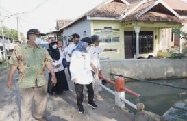 Batang Kaji Pembangunan Tanggul Laut Atasi Rob