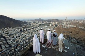 Foto Ziarah di Gua Hira, Tempat Nabi Muhammad Terima…