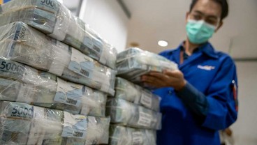 DAMPAK GEJOLAK RUPIAH & SUKU BUNGA   : Beban Utang Melambung