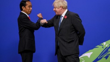 Boris Johnson 'Tinju' Jokowi, Ini Momen Akrab 9 Hari Sebelum Mundur dari PM Inggris