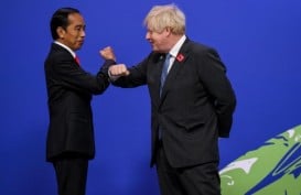 Boris Johnson 'Tinju' Jokowi, Ini Momen Akrab 9 Hari Sebelum Mundur dari PM Inggris