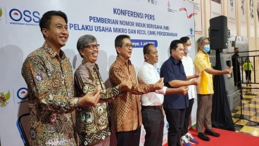 HIPMI dan BKPM Bagikan Nomor Induk Berusaha ke 550 UMKM Solo