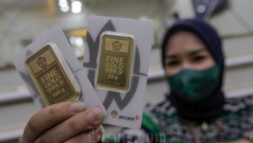 Harga Emas Hari Ini di Pegadaian, Antam Stagnan UBS Turun