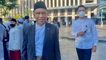 Menpora Zainudin Amali: Salat di Masjid Istiqlal Begitu Nyaman