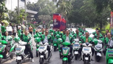 Grab Sediakan dan Sewakan Motor Listrik, Ini Suka Duka Driver Grab Pengguna Viar Q1