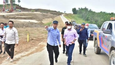 Gelontorkan Rp90 Miliar, Pemkab Sumedang Genjot Perbaikan Jalan Rusak