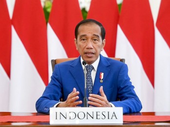 Jokowi Lantik Perwira TNI dan Polri di Istana Merdeka Jakarta