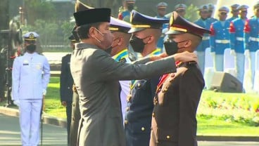 Pesan Jokowi untuk Perwira TNI dan Polri: Harus Tegas Hadapi Krisis!