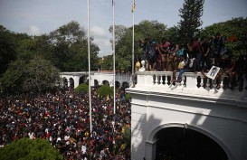 Presiden Sri Lanka Rajapaksa Ajukan Pengunduran Diri Setibanya di Singapura