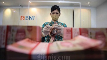 Rupiah Dibuka Menguat ke Rp15.008 per Dolar AS