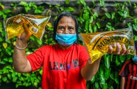 Operasi Pasar, PTPN V Jual Minyak Goreng Murah 168 Ton di Riau