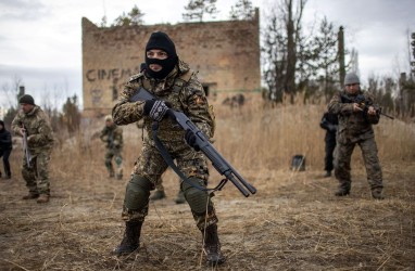 Rangkuman Perang Rusia vs Ukraina Hari ke-145: Zelensky Pecat Para Pengkhianat Negara