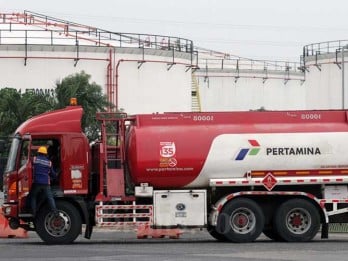 Truk Pertamina Tabrak Pengendara Motor di Cibubur, 8 Tewas!