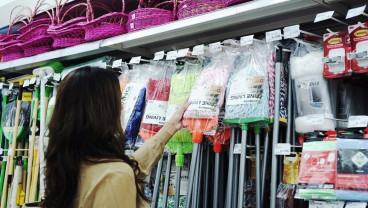 Produsen Pel Lantai Klinko (KLIN) IPO, Cek Profil dan Rencana Bisnisnya