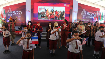 Pembukaan W20 Indonesia Summit 2022 di Danau Toba