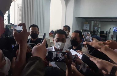 Wagub DKI Respons Demo Buruh Tolak Penurunan UMP Jakarta