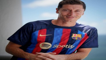 Kocak, Barcelona Kehabisan Jersey Lewandowski karena Kurang Satu Huruf