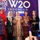 Ironi! Ajang W20 Summit Tercoreng Kebakaran Hutan dan Aksi Perempuan Adat Danau Toba