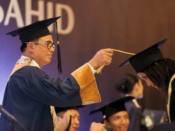 10 Ucapan Selamat Wisuda yang Berkesan