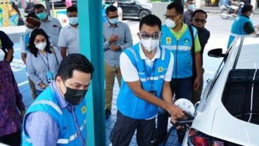 PLN Gandeng KFC Kembangkan SPKLU Kendaraan Listrik