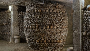 Catacombs, Labirin Bawah Tanah di Paris yang Jadi Tempat Pesta Kripto