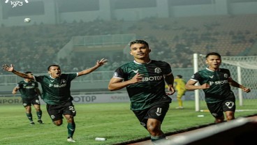 Hasil Liga 1: Gol Penalti Pastikan Kemenangan Persikabo atas Persebaya