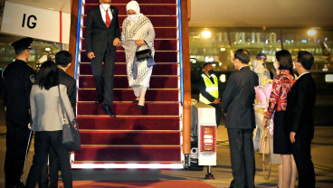 Dari Tokyo, Presiden Jokowi dan Iriana Bertolak ke Seoul