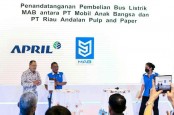 Cara APRIL Group Dukung Pengurangan Emisi Karbon Lewat Bus Listrik