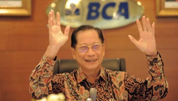 BCA (BBCA) Catat Ada 48.000 Nasabah Aktif Gunakan Layanan SMS Banking