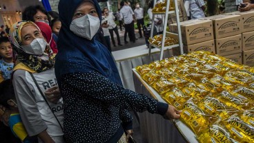 Harga Minyak Goreng Curah Terus Turun, Mendag: Stoknya Berlebih