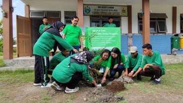 Schneider Kembali Gandeng SMK Guna Promosikan Lingkungan Sekolah Hijau