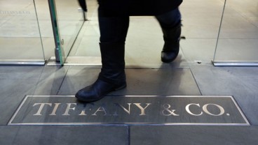 Tiffany & Co Sulap Karya NFT jadi Perhiasan Emas. Harganya Bikin Wow!