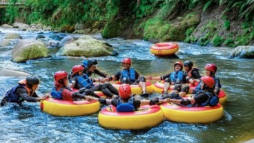 Tiga Spot River Tubing Rekomendasi Smiling West Java